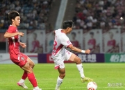 米兰体育官网-中超联赛呈现白热化局面，竞争激烈