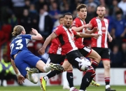 ac米兰-曼联主场输球，切尔西逆袭领跑英超积分榜