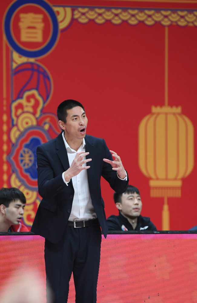 比赛结果耐人寻味，战术部署明晰
