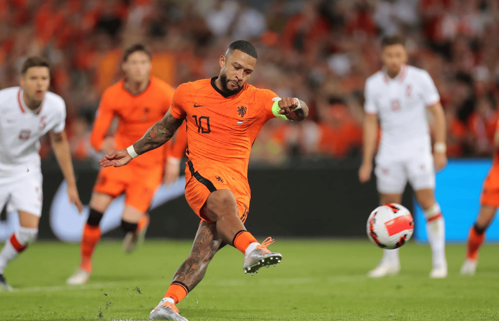 罗马尼亚客场战胜奥地利，小组晋级机会增大