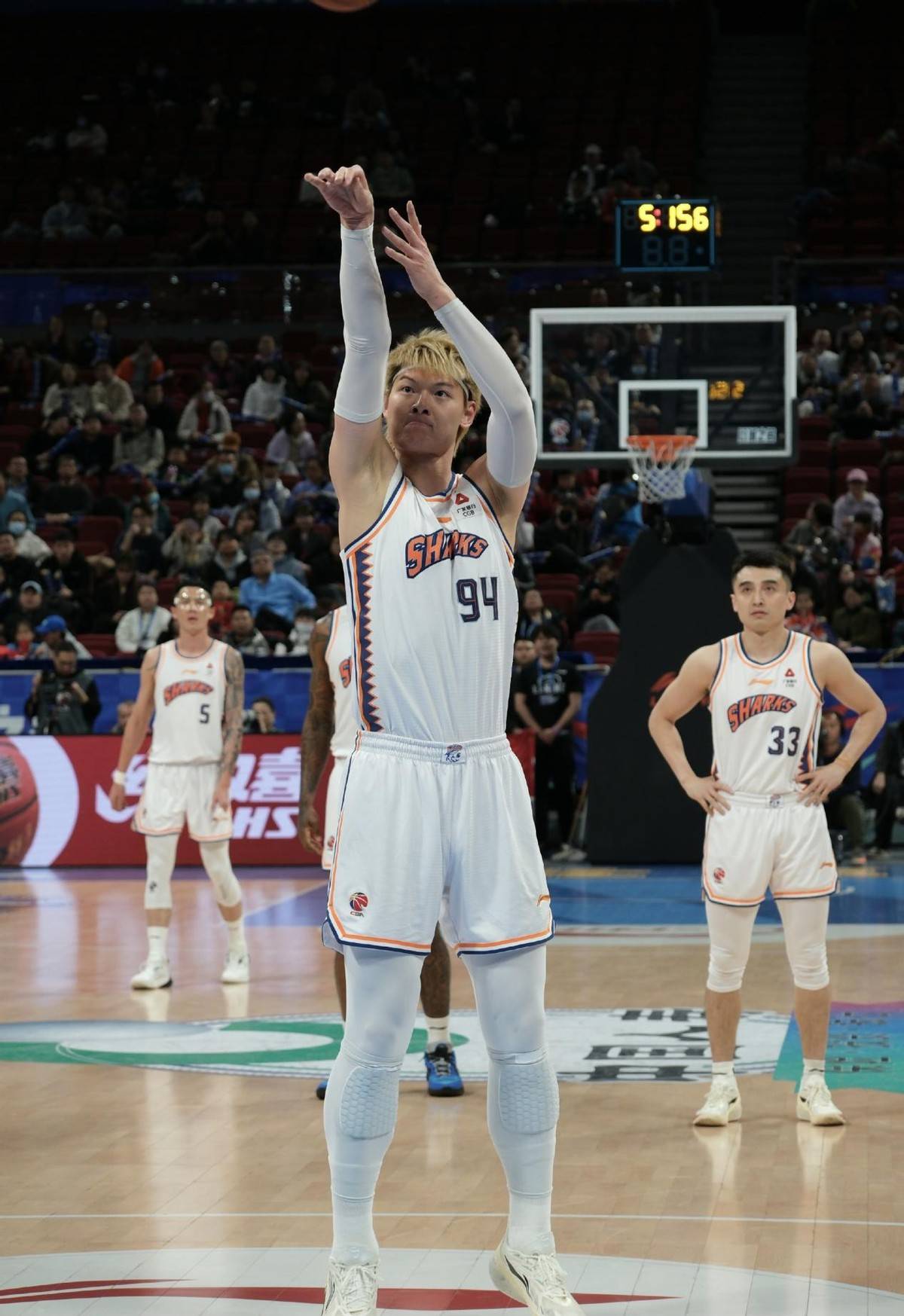 甘肃男篮队员投篮训练大有突破，展现信心