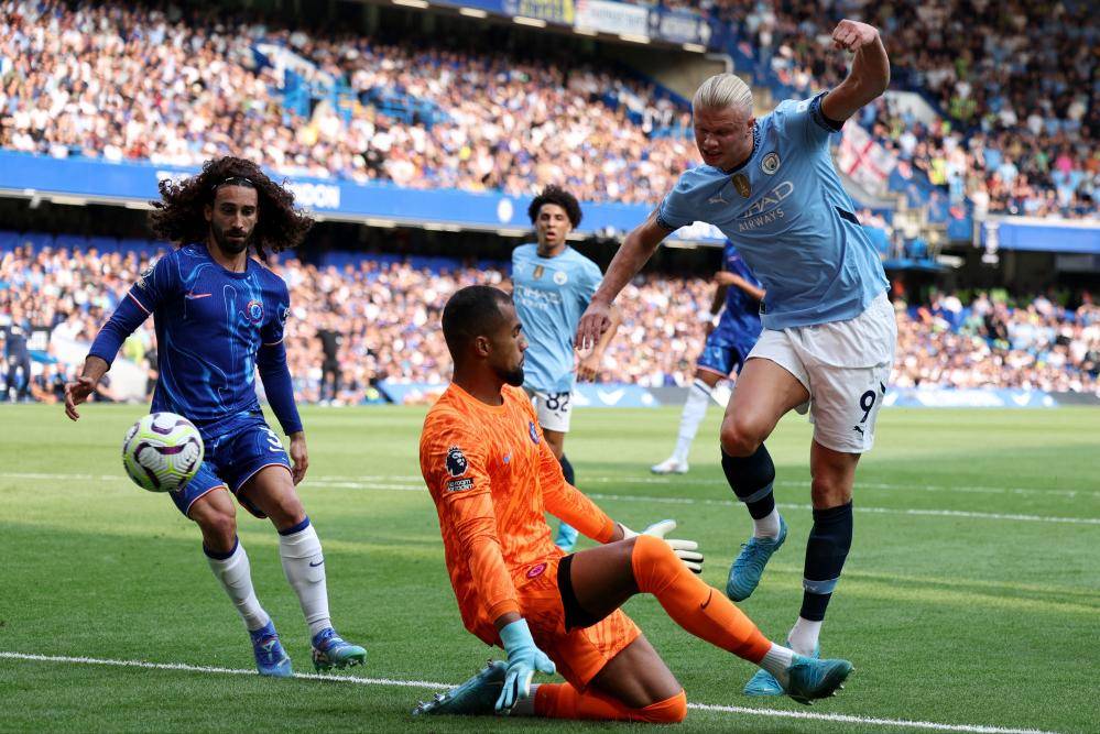 包含曼城攻坚略地，力争联赛三连胜的词条