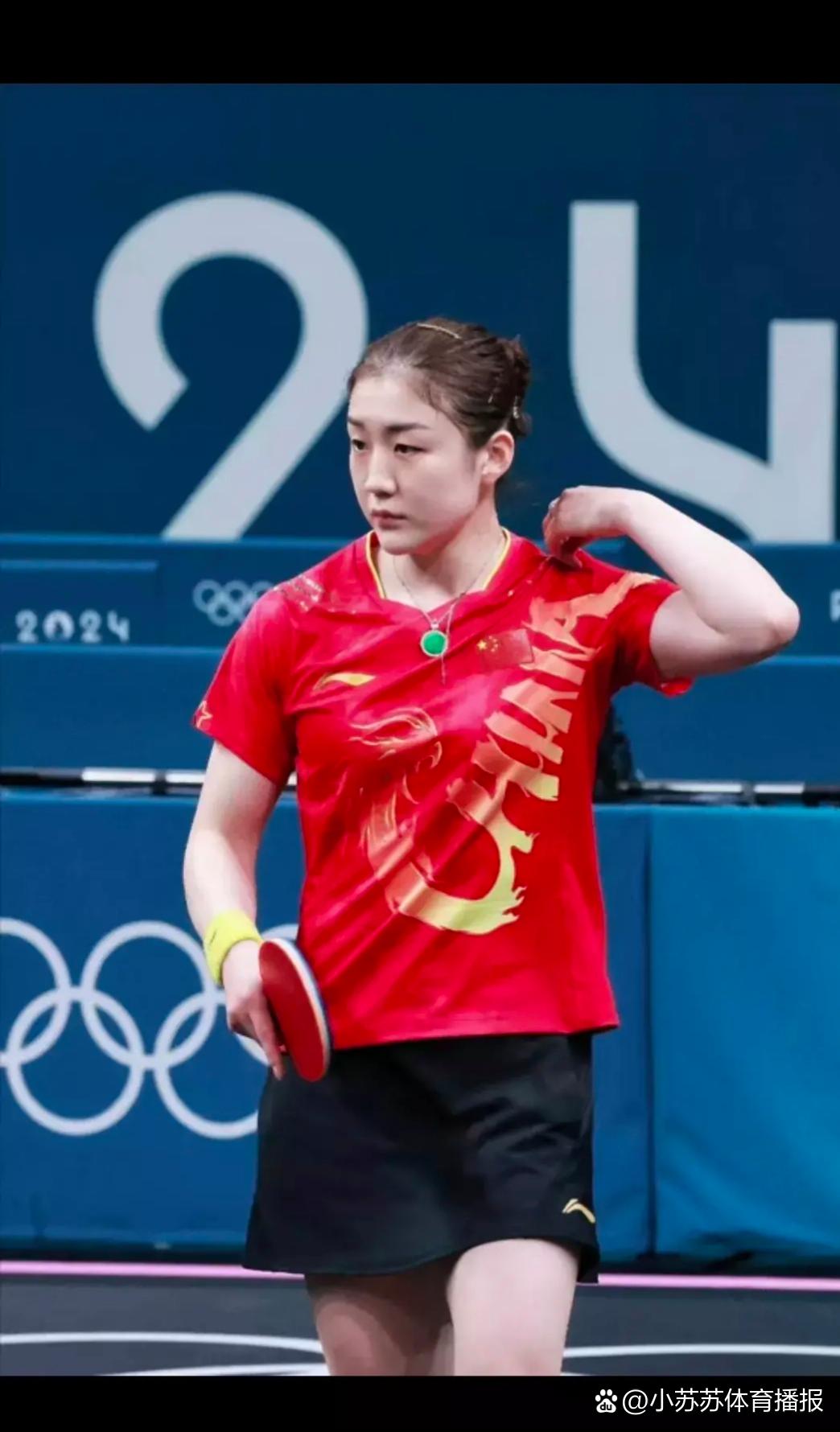 女运动员技压群雄，勇夺金牌称霸擂台