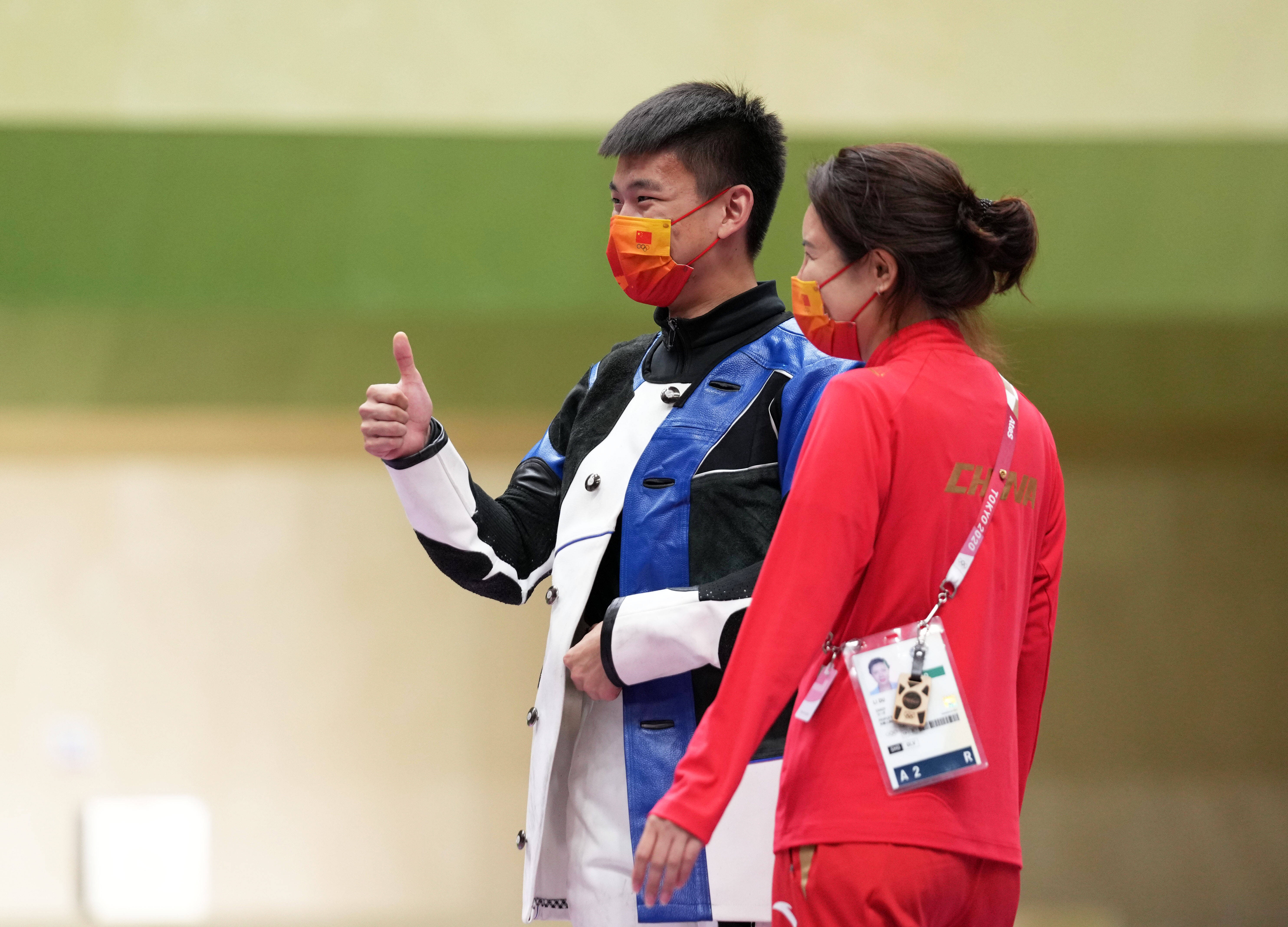 新加坡选手在射击比赛中夺冠