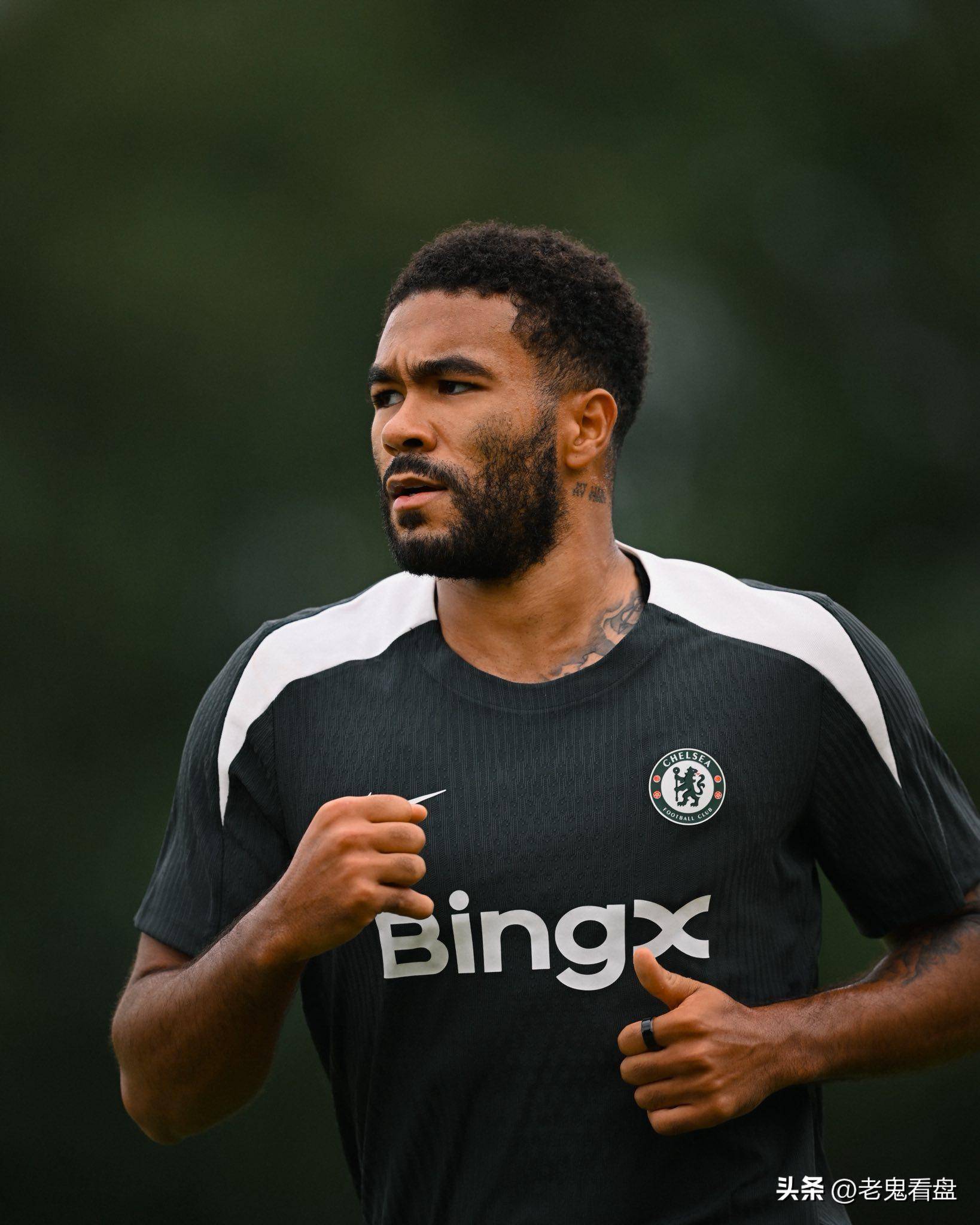 摩纳哥主帅赞誉球队表现，期待更好发挥