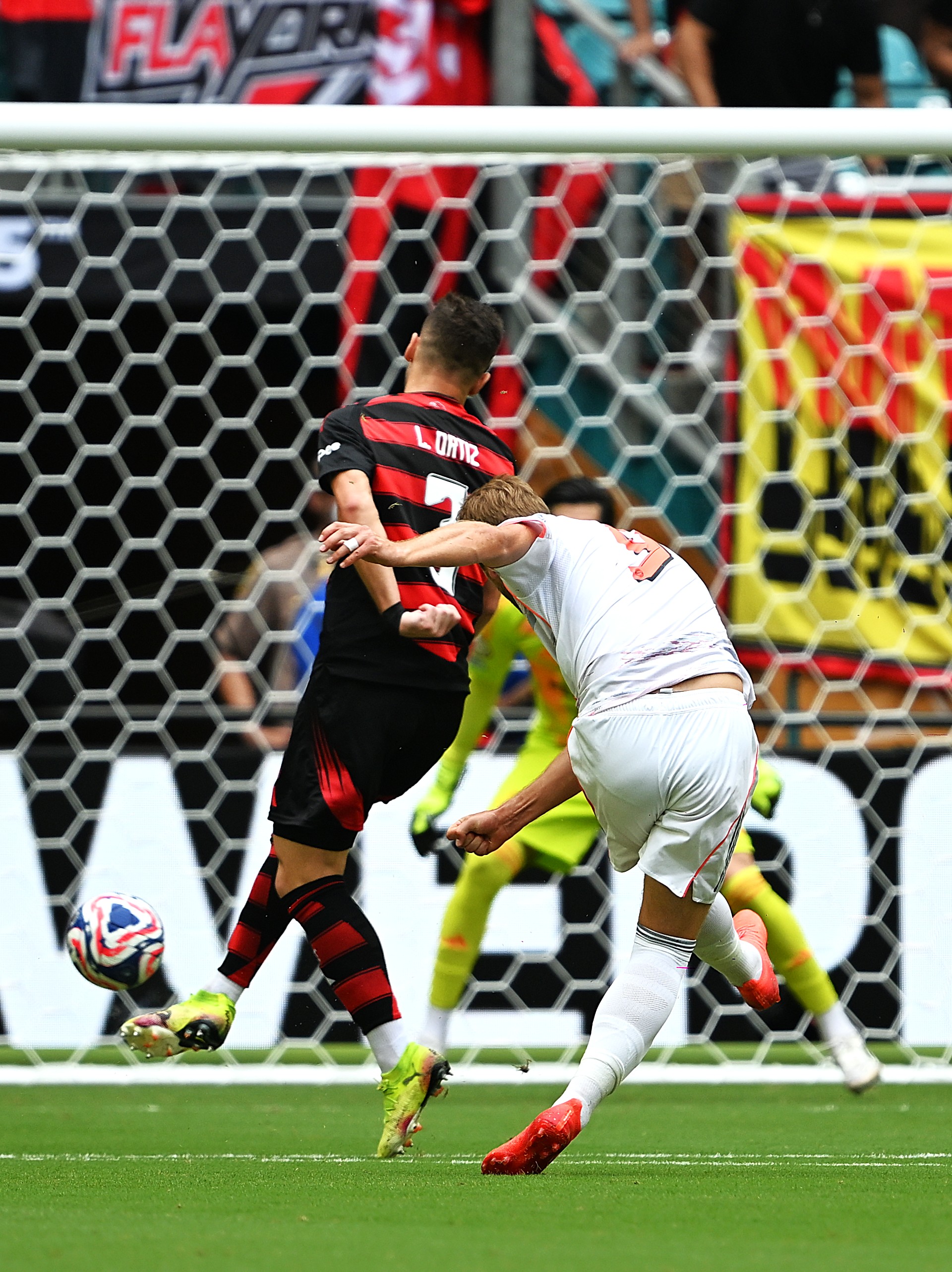 拜仁慕尼黑在欧洲俱乐部比赛中大胜,晋级四分之一决赛 拜仁慕尼黑在欧洲俱乐部比赛中大胜,晋级四分之一决赛