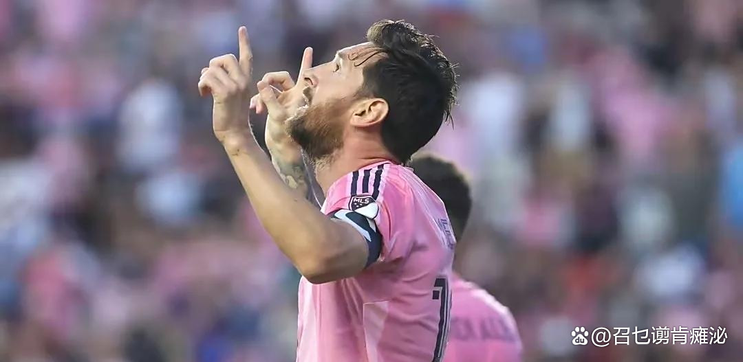 梅西传射双响，巴萨轻取对手保持领先