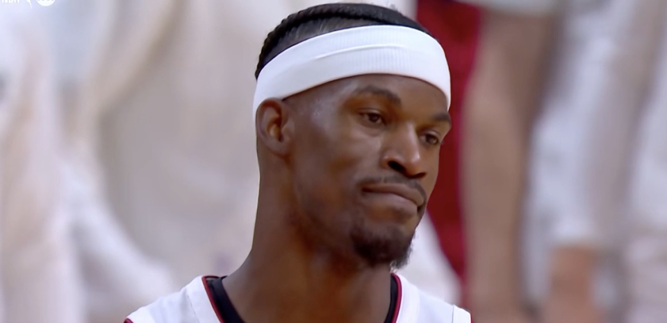 后卫大将完成无解绝杀，完美收官的简单介绍