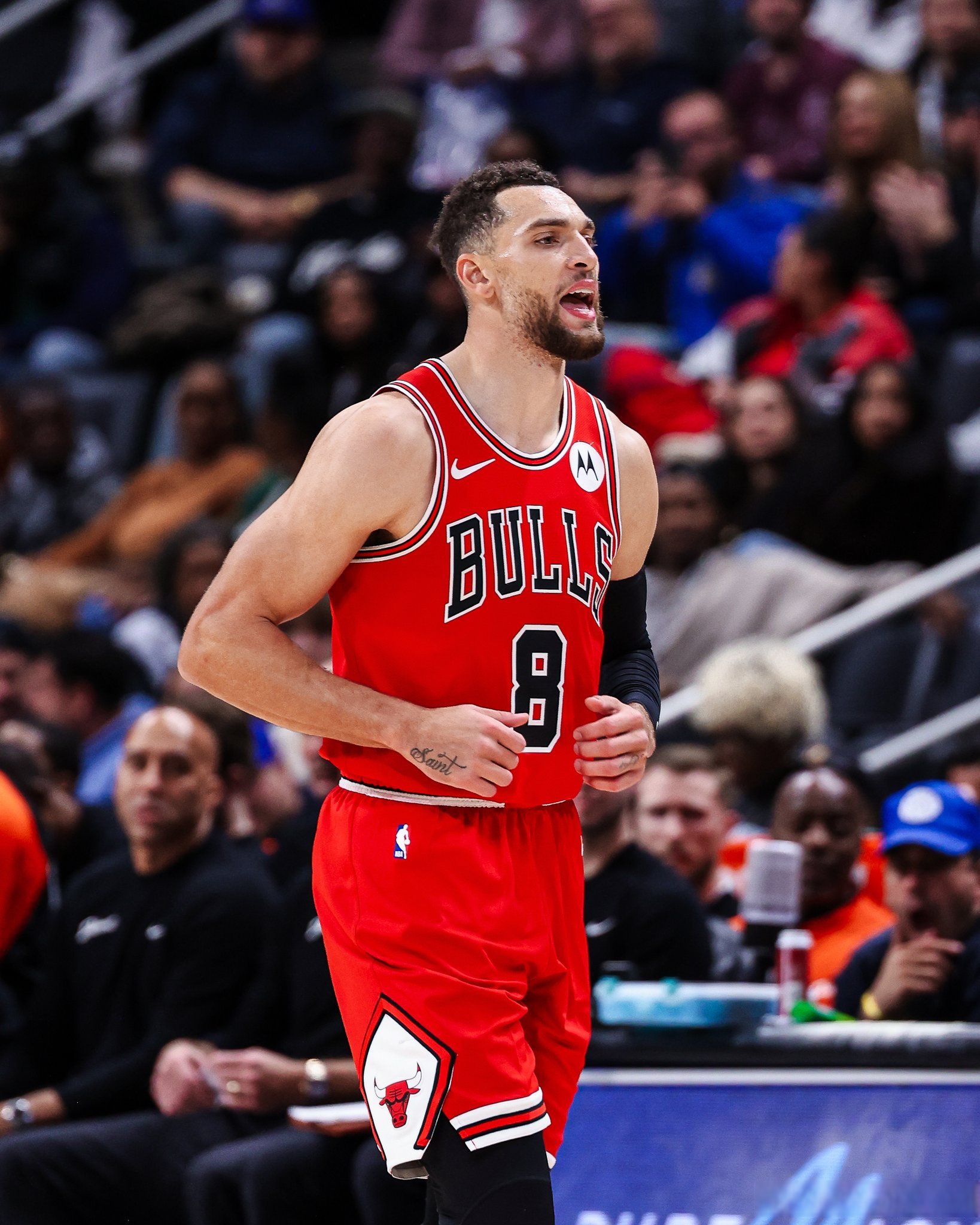 公牛力克活塞，取得三连胜