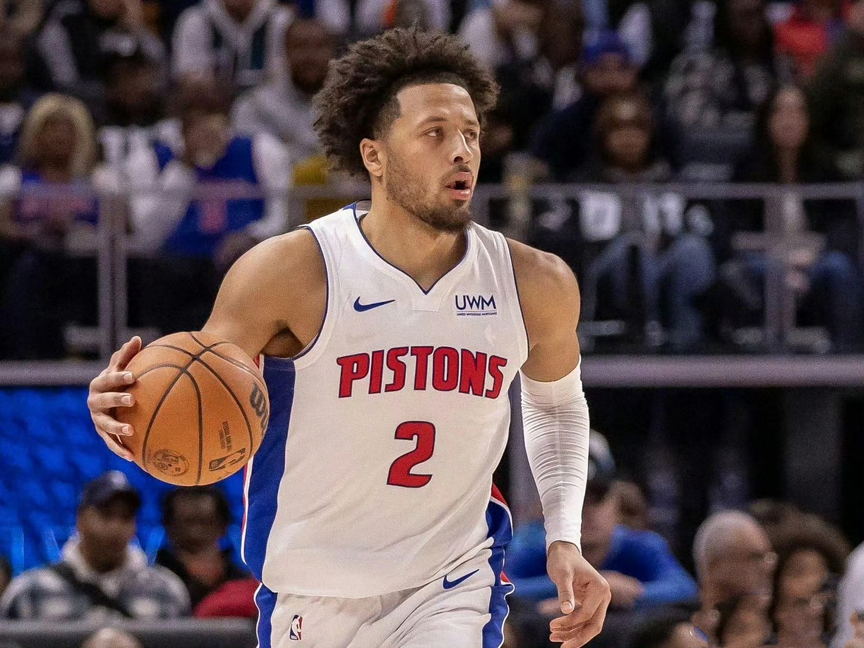 活塞主场力克马刺暂霸中部