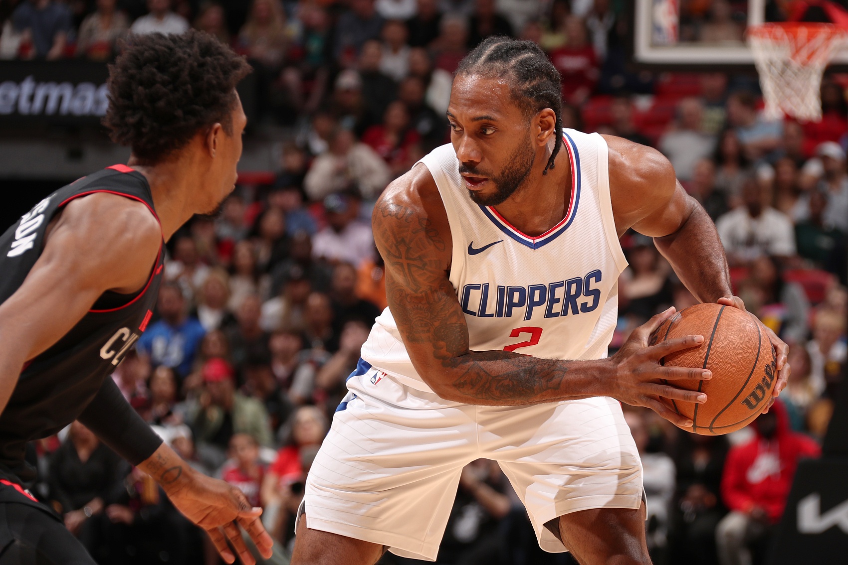 关于热火半场大比分领先，轻取马刺迎两连胜的信息